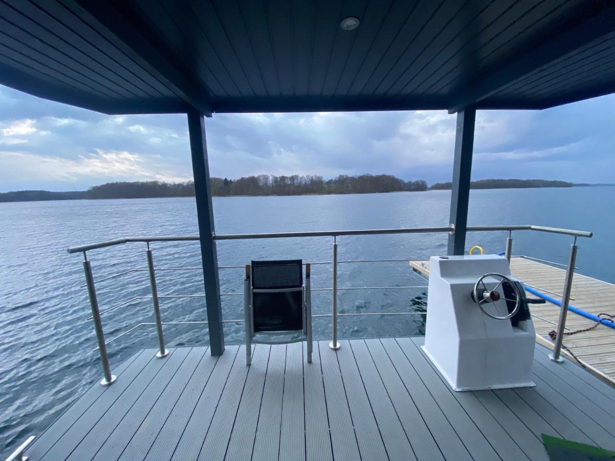 Apartamento Houseboat Park Wodny Cieszyno Złocieniec Exterior foto