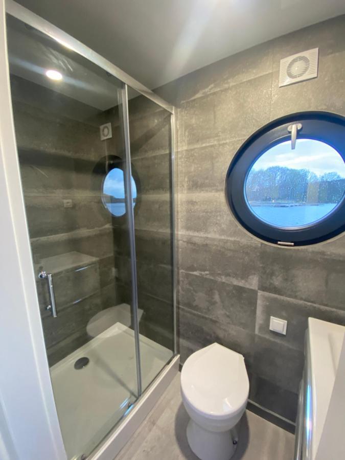 Apartamento Houseboat Park Wodny Cieszyno Złocieniec Exterior foto